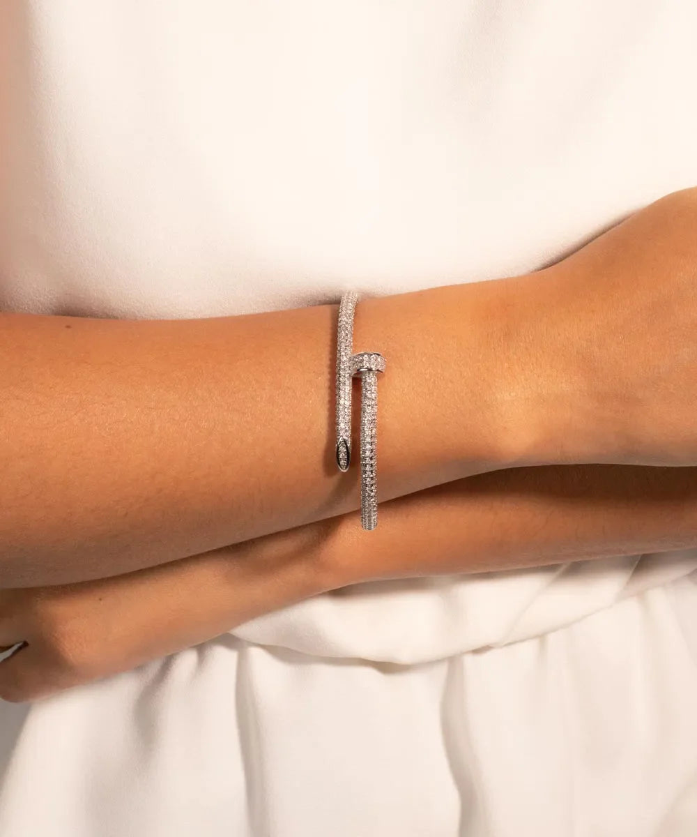 Bracelete Prego Cravejado